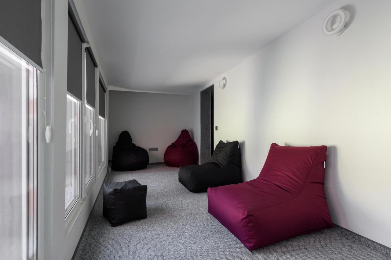 Apart Hotel Fusion Černivci Esterno foto